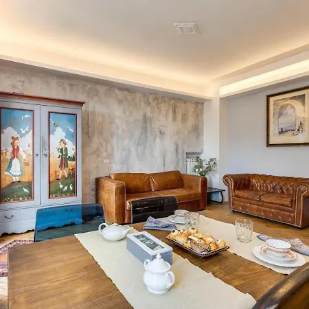 Modern With Breakfast Close To The Metro Apartmán *